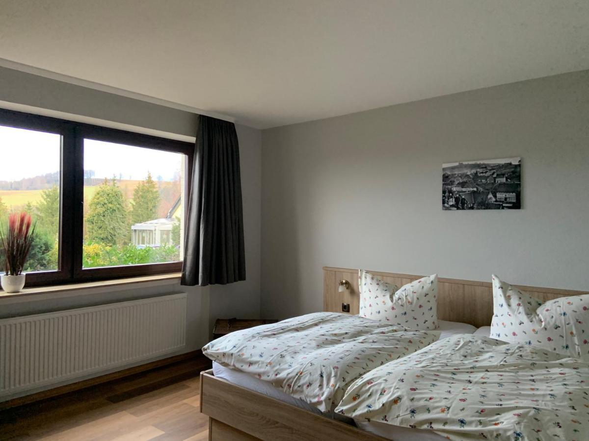 Ferienwohnung Wiesenblick Mit Terrasse Im Landhaus Fischer ザンクト・アンドレーアスベルク エクステリア 写真